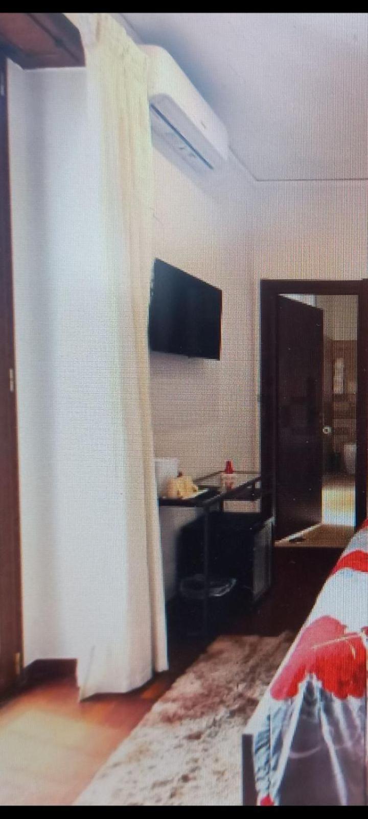 Al Centro Napoli Sinner Haus Luaran gambar